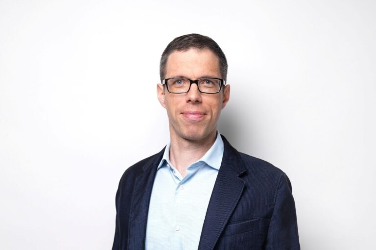 Stefan Leuthold – Innovation als Verantwortung, System und Wirkung Stefan Leuthold im Fokus