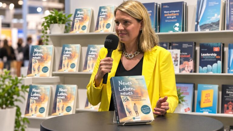 Deutschland – ein Land der Essens-Extreme? – Sabrina Thaden über Essenswahn Sabrina Thaden mit ihrem Buch